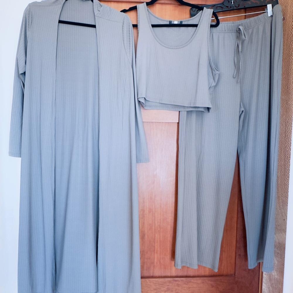 Women's 3-Piece Ribbed Loungewear Set - Light Gray